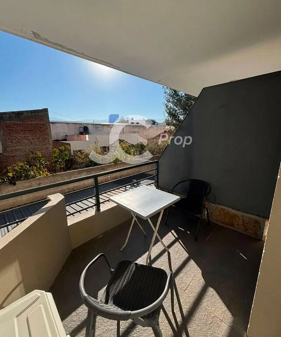 EN VENTA MONOAMBIENTE AMPLIO CON 2 BALCONES Y COCHERA EN BROWN AL 400 3