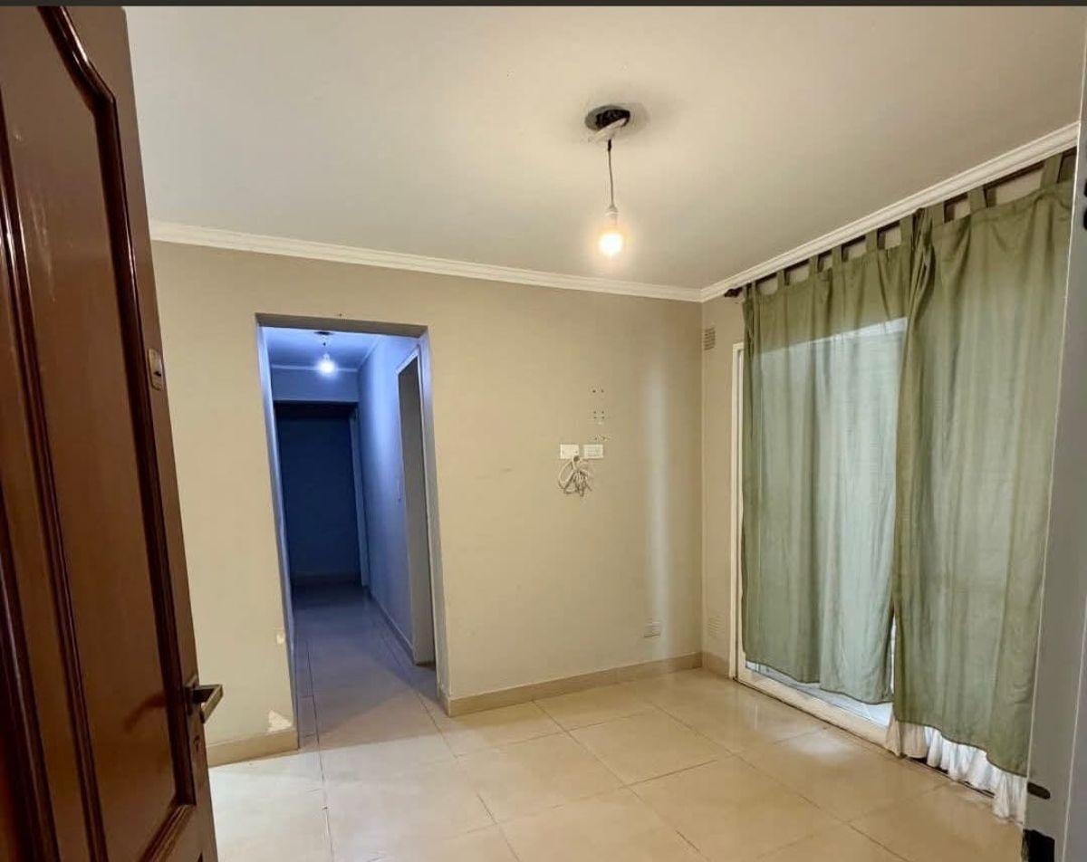 Foto de EN VENTA DEPARTAMENTO RENOVADO DE 64M2 TOTALES EN PARQUE LA VEGA, imagen 2