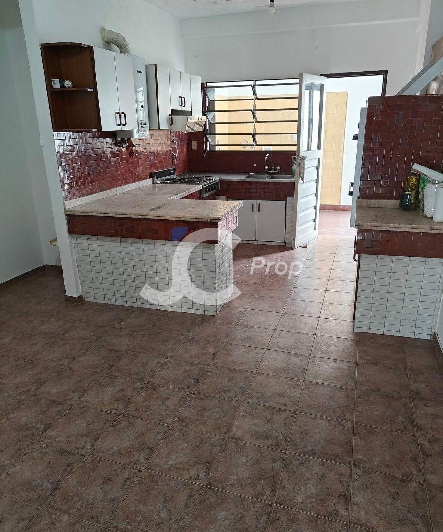 Foto de ALQUILER DEPTO DE 3 DORMITORIOS EN SARMIENTO 47, imagen 2