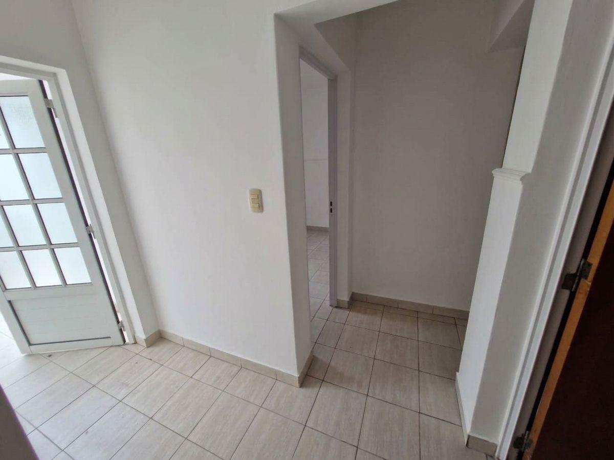 Foto de Departamento Interno de 2 Dormitorios en Venta – PH, imagen 3