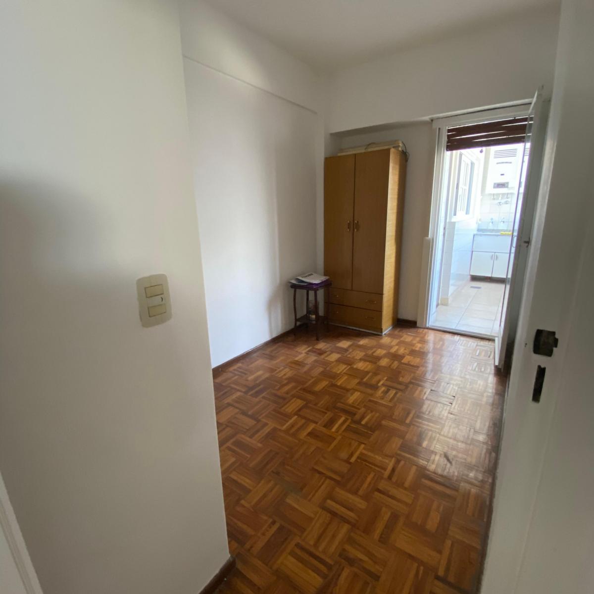 Semipiso en Flores Amplio y Luminoso Balcón Cochera Dño Vende 5