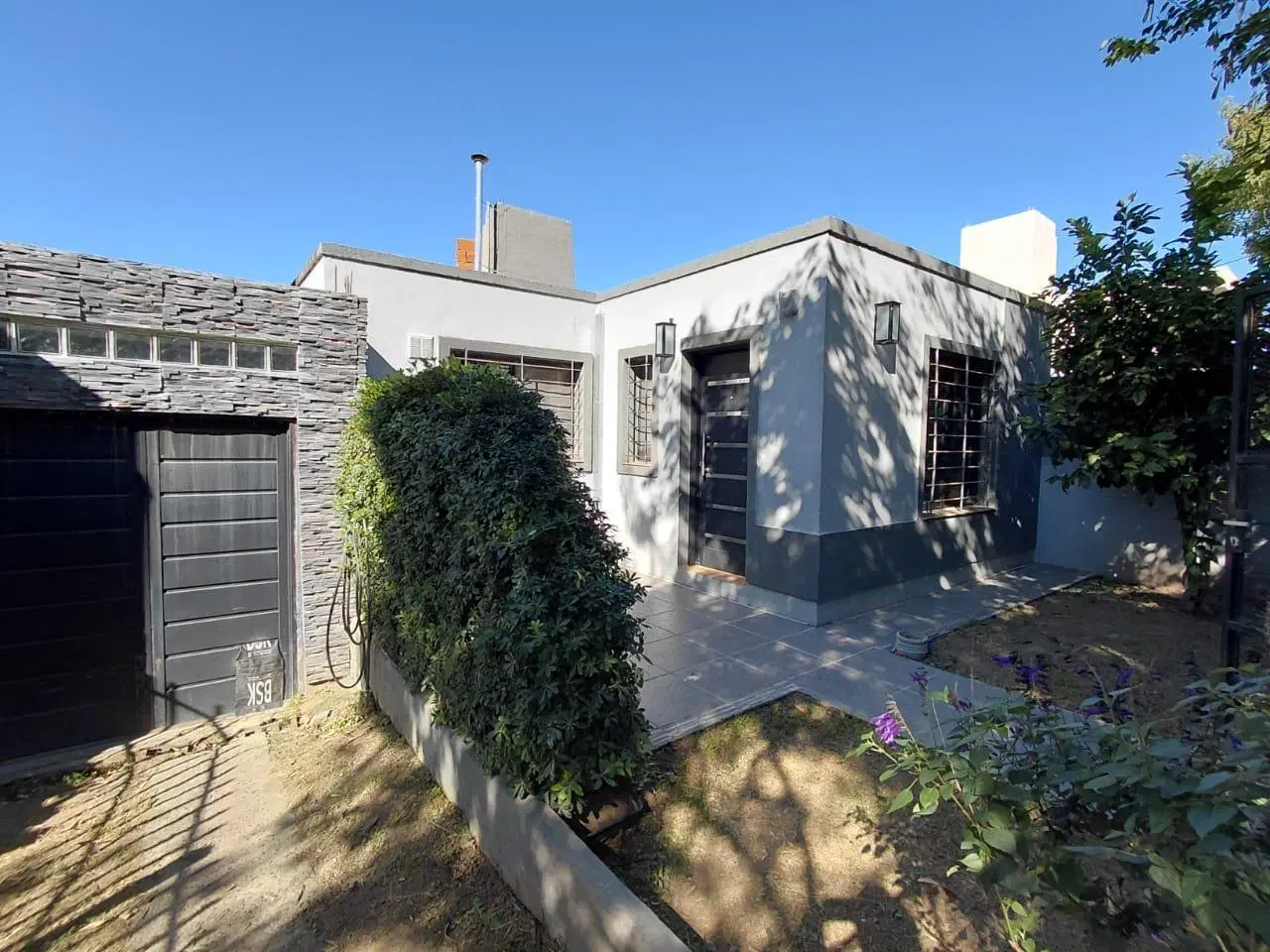La Calera CASA EN UNA PLANTA CON 2 DORM. PATIO Y PILETA 4