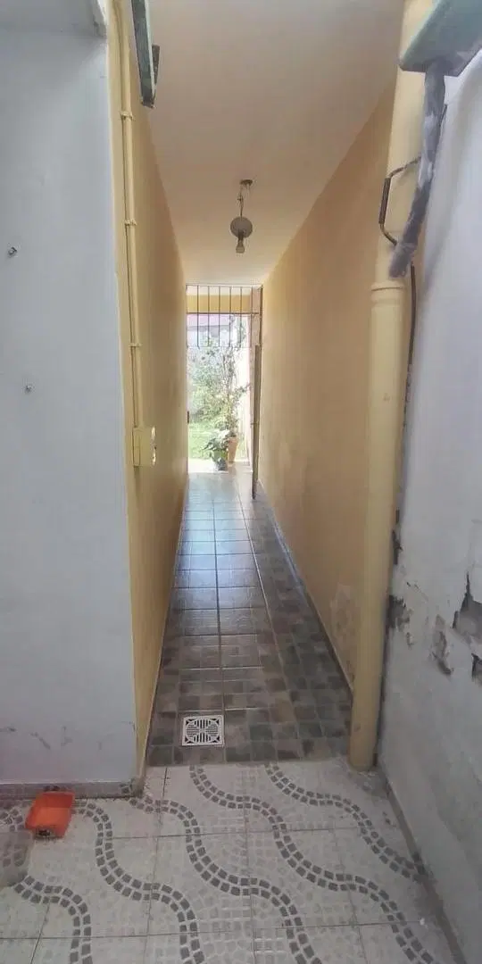 Casa 2 dorm +hab servicio 2 cocheras 5
