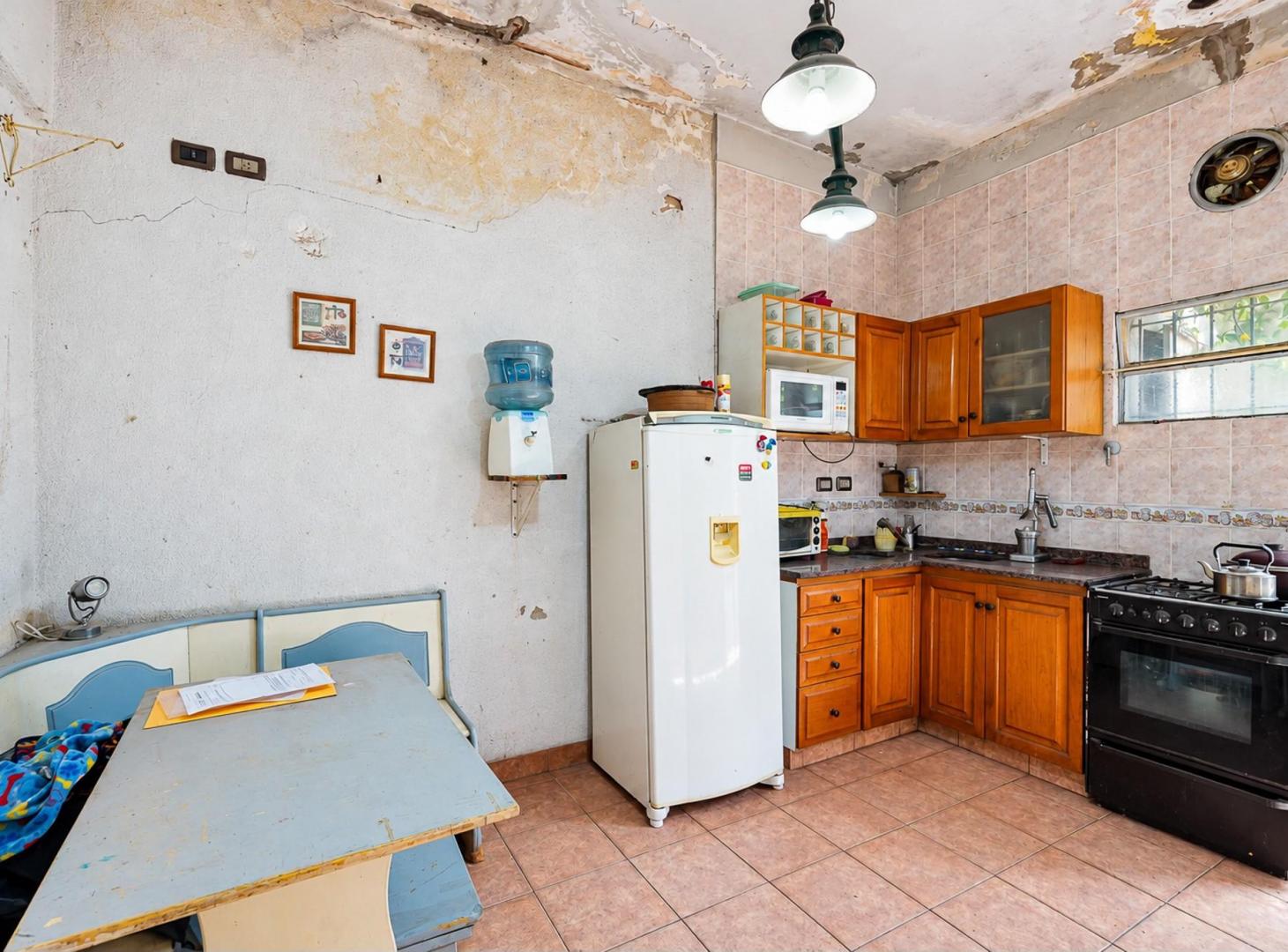 Foto de Venta casa 4 ambientes a refaccionar Lote propio Parque Chas, imagen 5