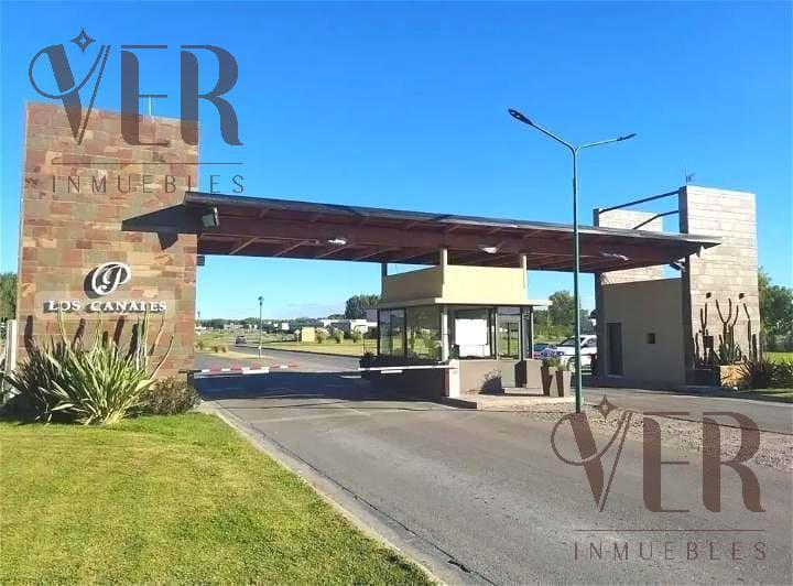 Venta de lote 1074 m2 en Barrio Cerrado Los canales de Plottier, Plottier