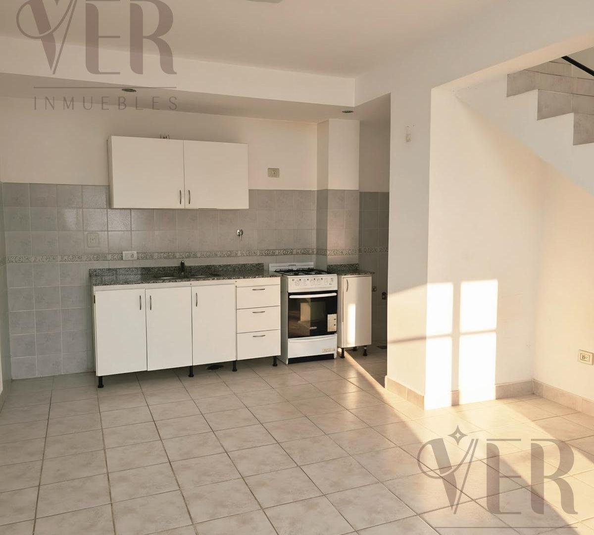 Foto de Venta Dpto 1 dorm con cochera B° Arevalo - Cipolletti, imagen 2