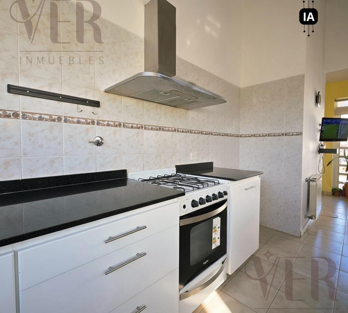 Foto de Venta casa 3 dorm, quincho y pileta, Plottier - Neuquén, imagen 5