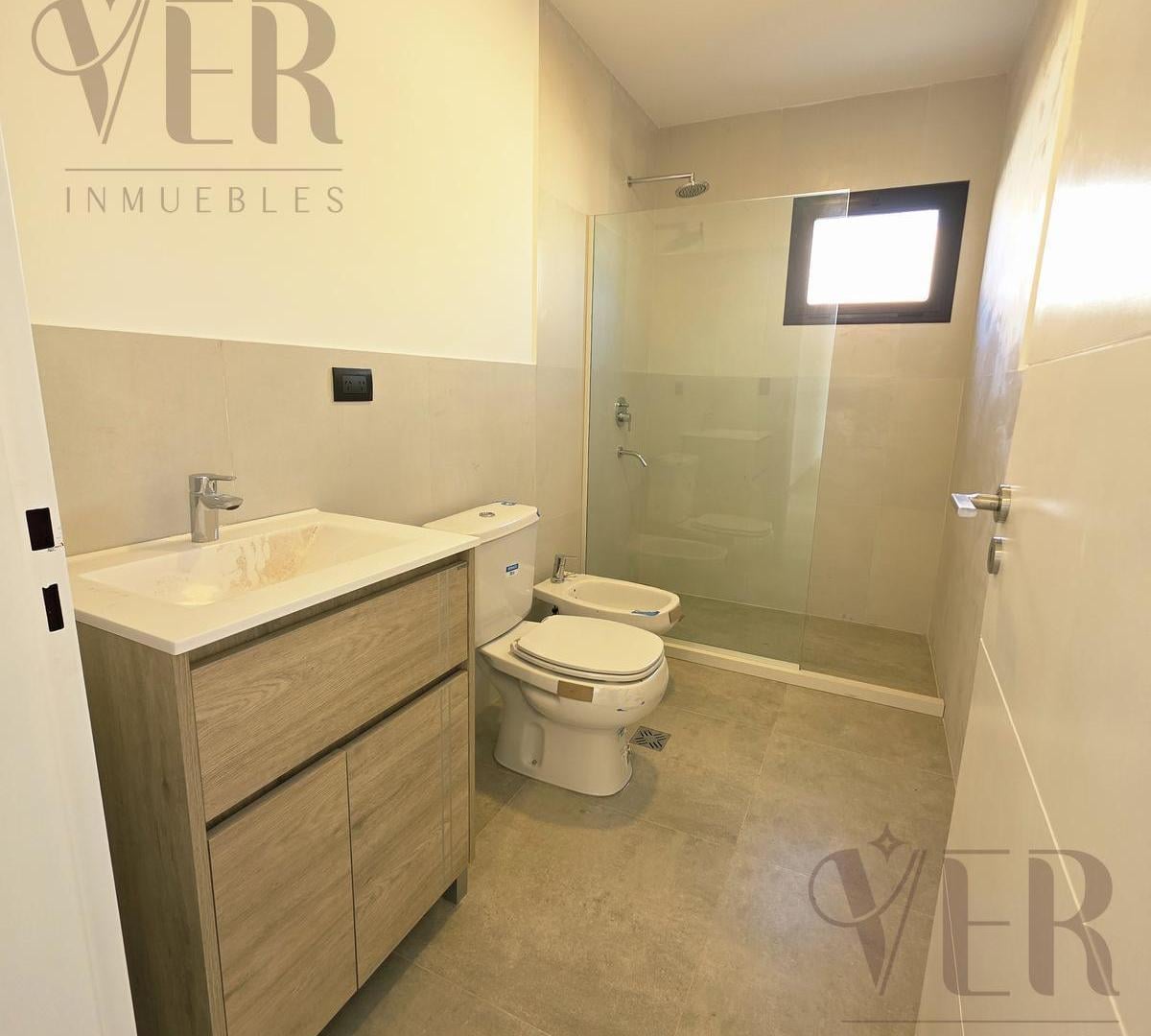 Foto de Venta de casa 3 dorm - Los Canales de Plottier - Plottier, Neuquén, imagen 2