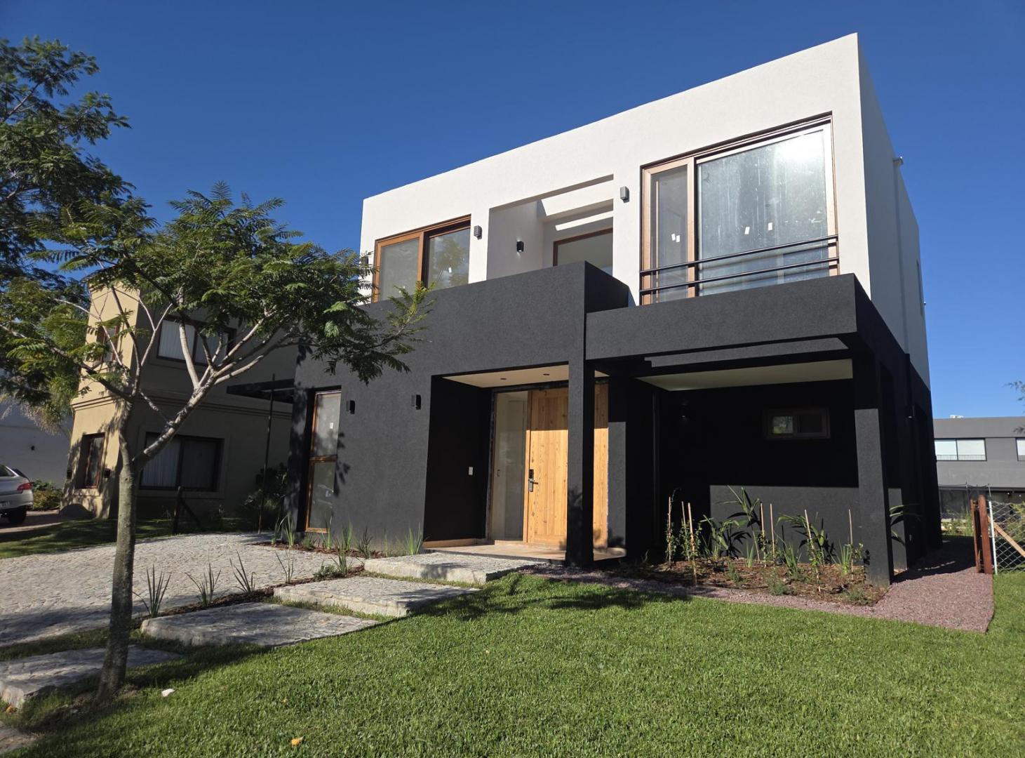 Casa en venta en Los Castaños, Nordelta