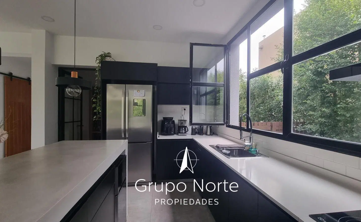 Casa en alquiler 4 dormitorios en Barrio Castaños, Nordelta 4