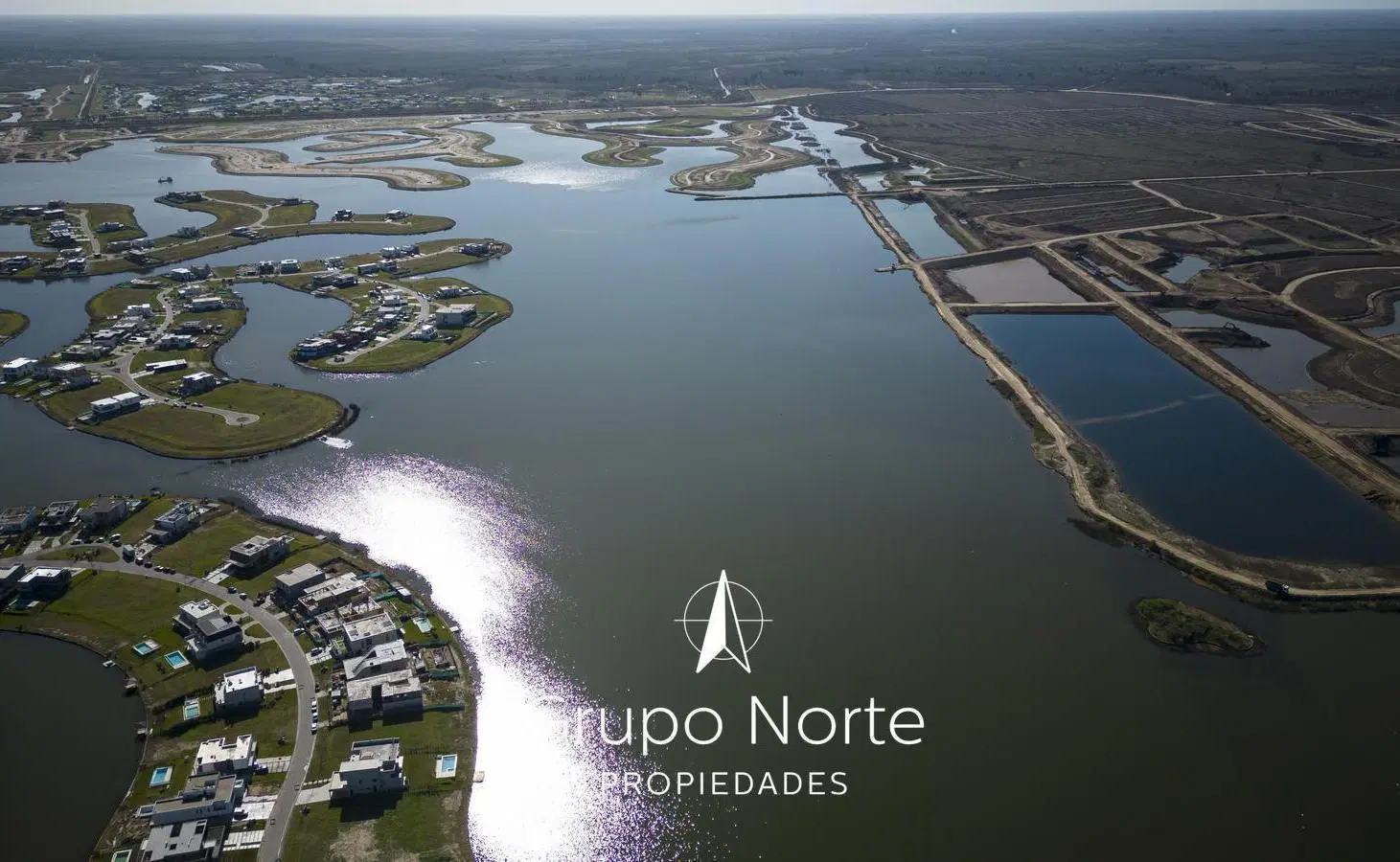 Lote al lago en venta en Orillas Puertos de Escobar. 2