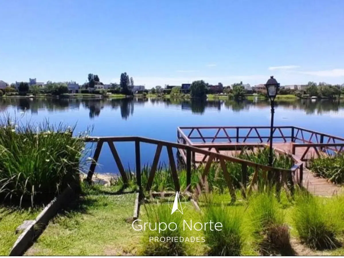 Lote en venta agua en San Francisco Villanueva orientacion Norte. 3