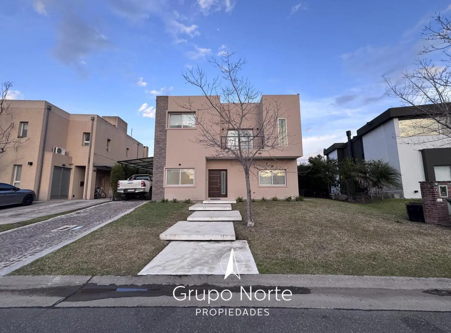 Casa en Los Alisos amoblada en alquiler, 4 dormitorios 2