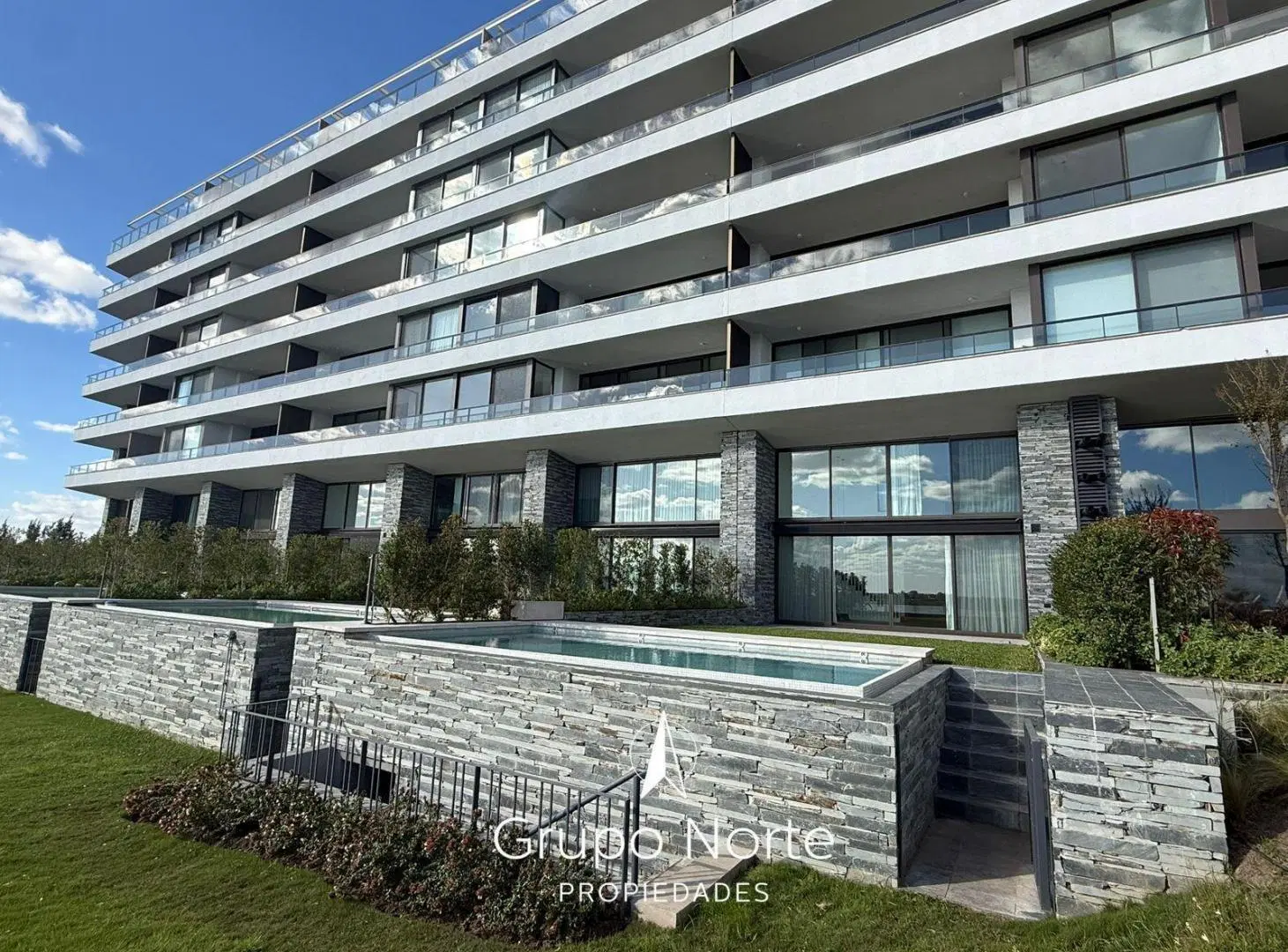 Departamento 2 ambientes en venta al lago central, Oceana Nordelta. 5