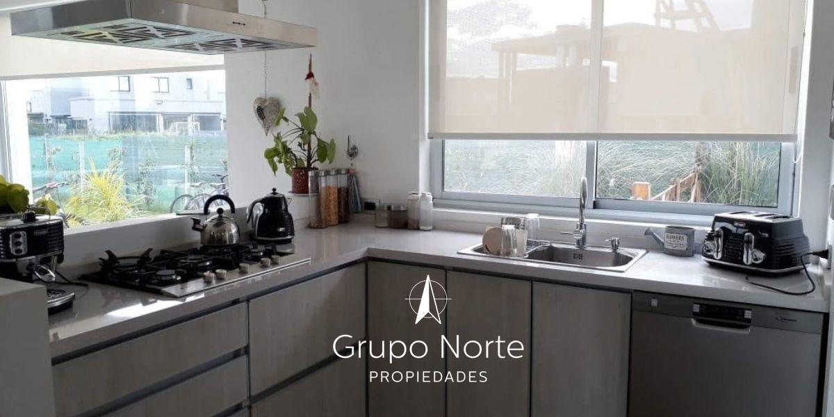 Foto de Casa con 3 dormitorios dependencia sobre lote interno en alquiler, imagen 3