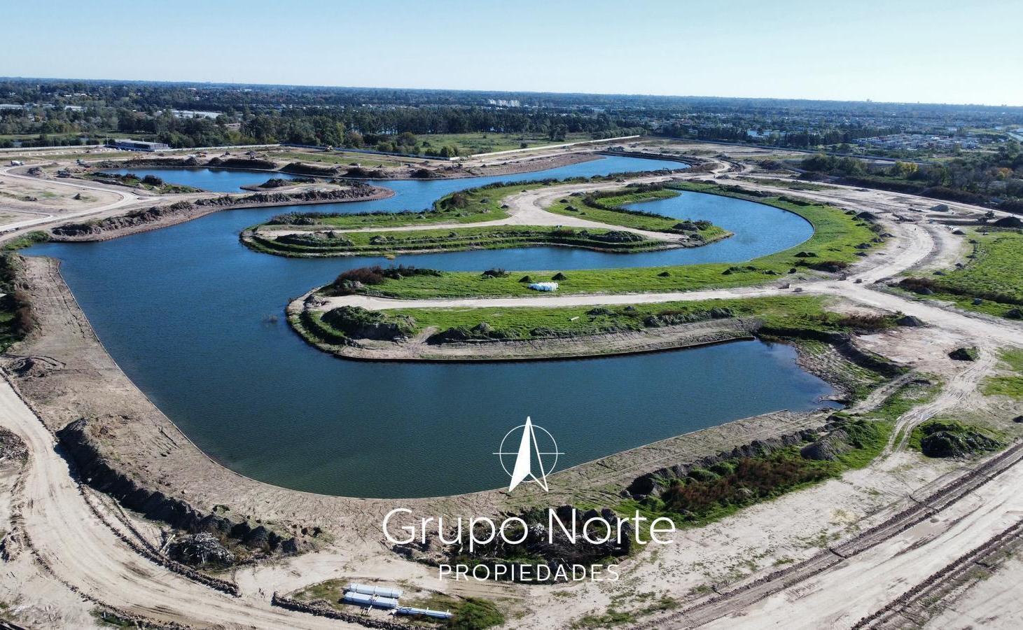 Foto de Terreno en venta al agua en Nordelta Casuarinas. Financiado, imagen 1