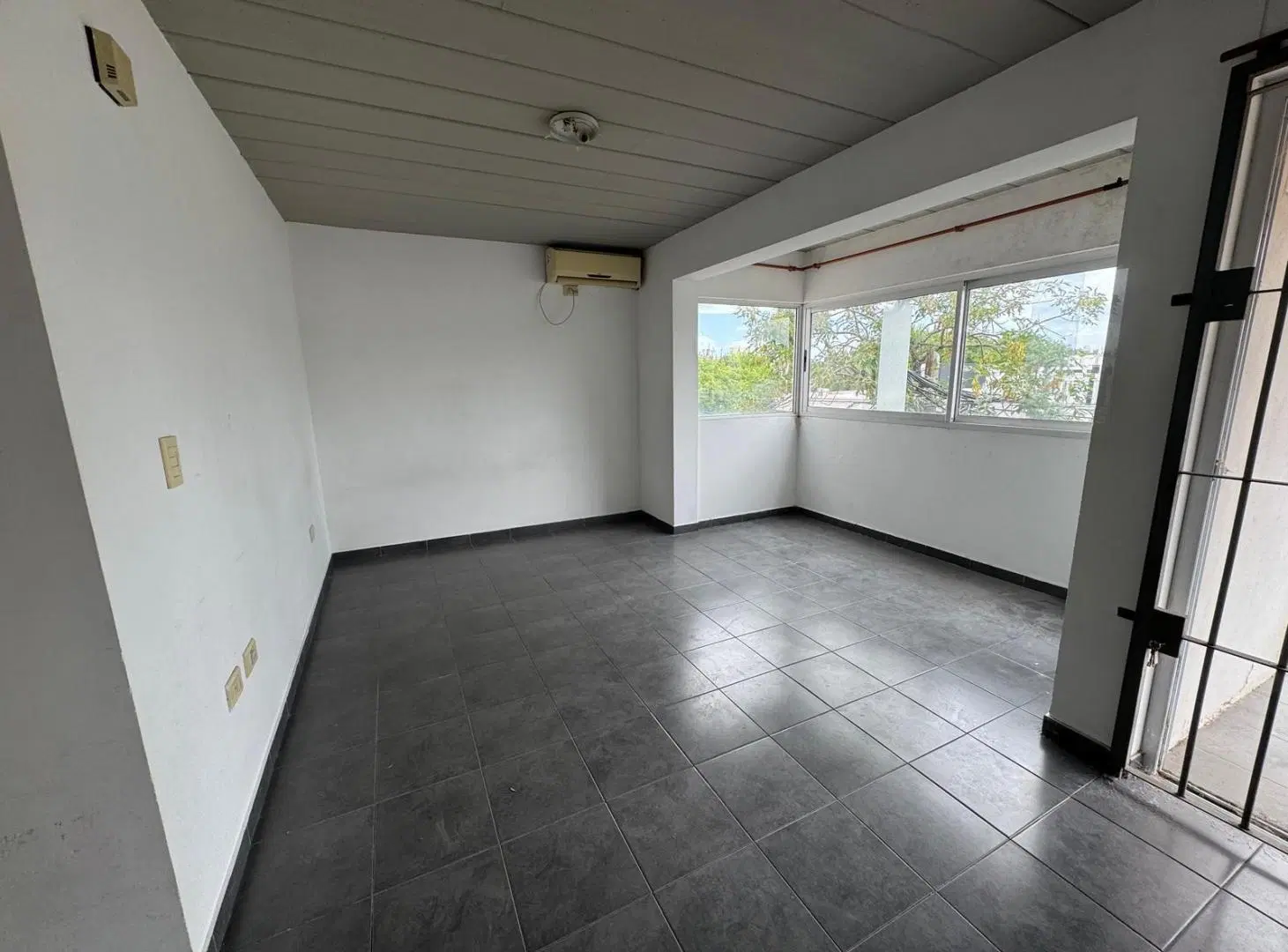 DEPARTAMENTO MONOAMBIENTE ALQUILER LA PLATA 4