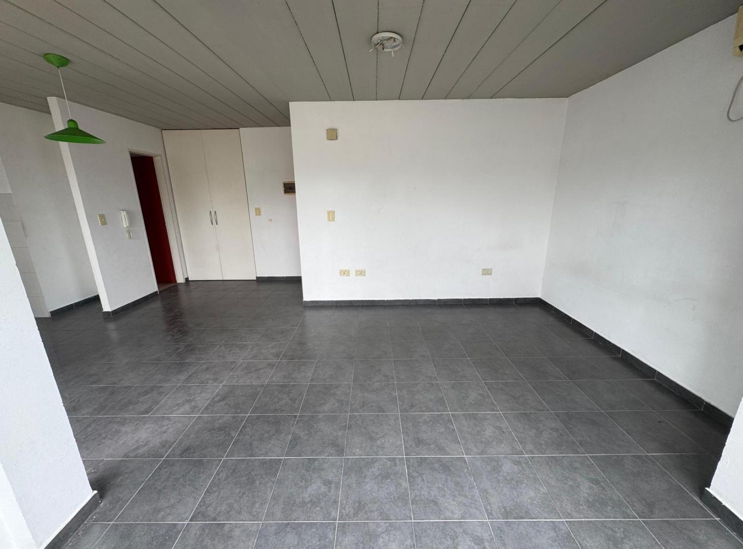 DEPARTAMENTO MONOAMBIENTE ALQUILER LA PLATA