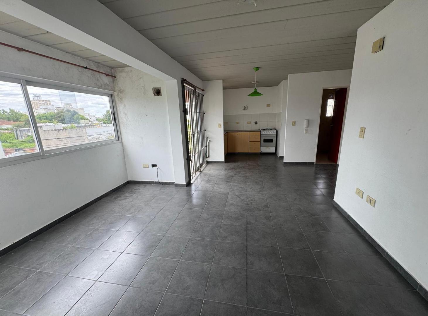 Foto de DEPARTAMENTO MONOAMBIENTE ALQUILER LA PLATA, imagen 2