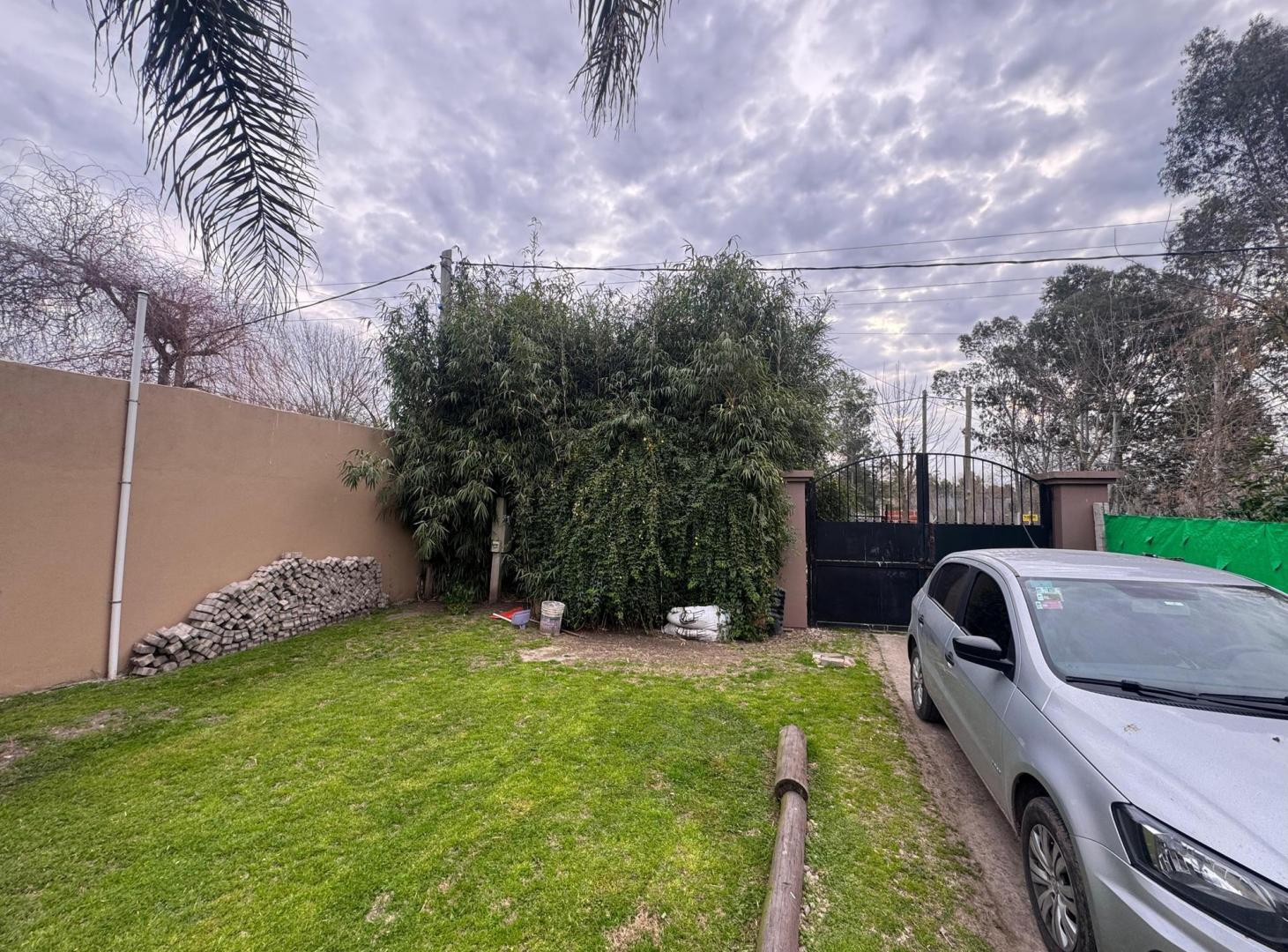 Foto de Casa de venta 3 dormis en Villa Elisa, imagen 2