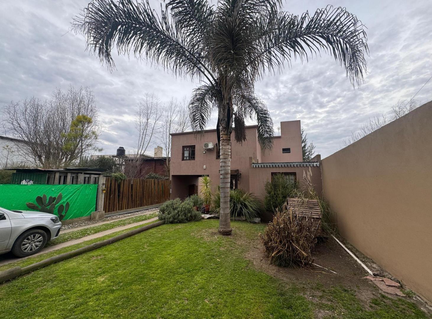 Foto de Casa de venta 3 dormis en Villa Elisa, imagen 1