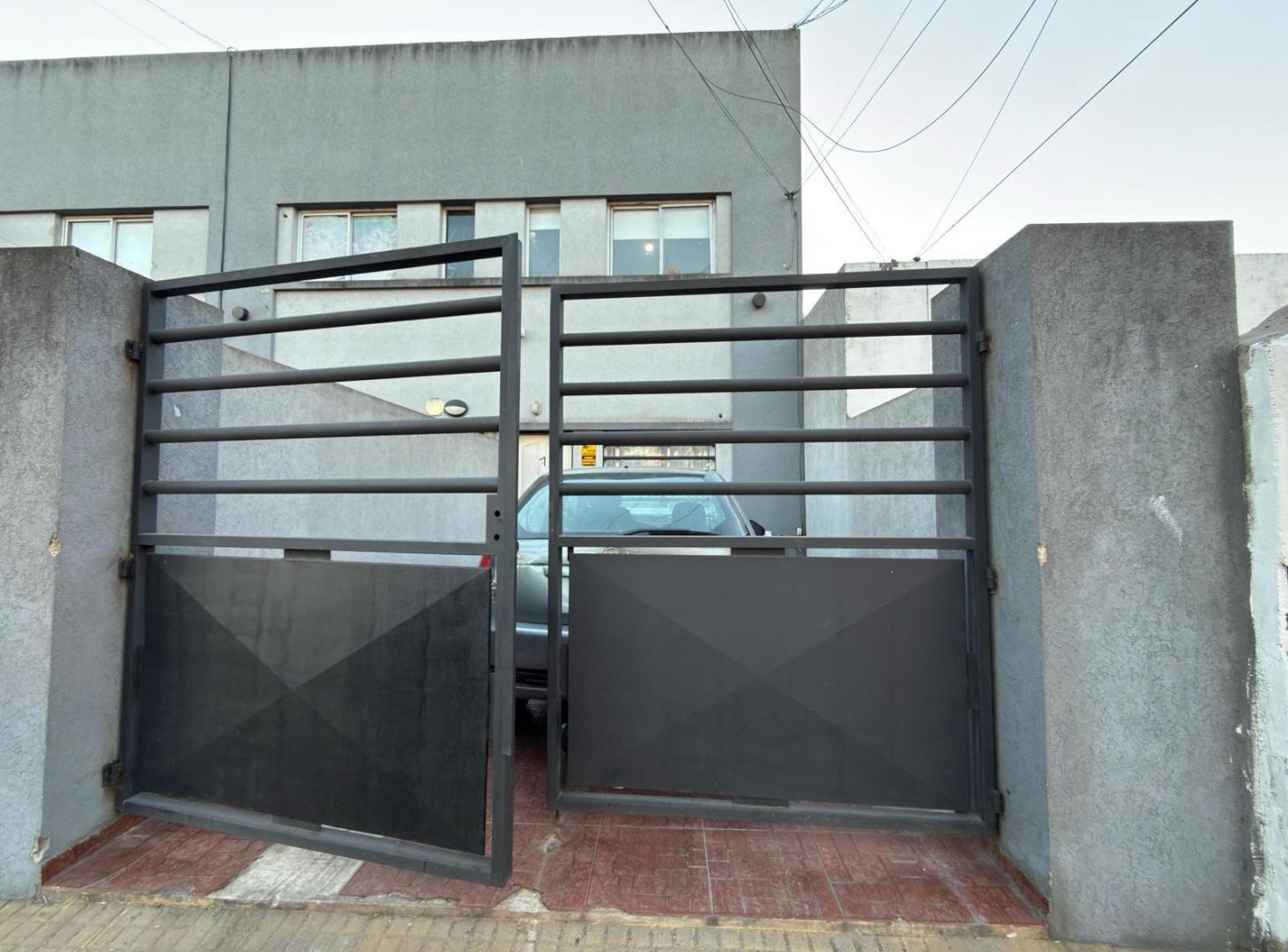 Foto de Duplex de 2 dormitorios en venta la plata, imagen 2