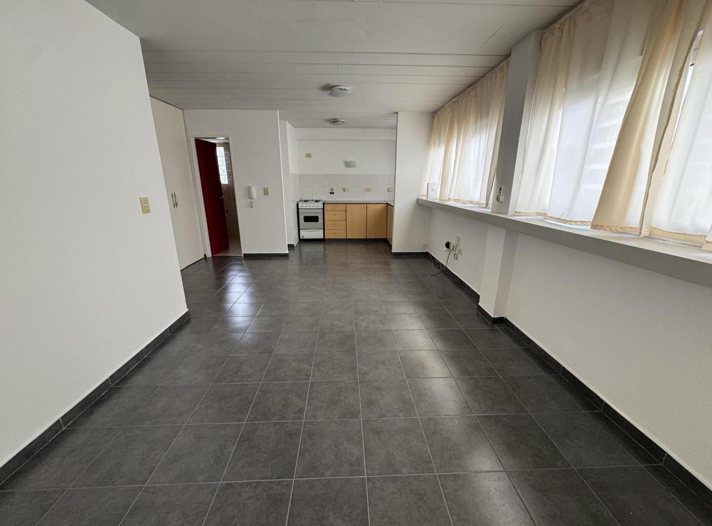 Foto de DEPARTAMENTO MONOAMBIENTE ALQUILER LA PLATA, imagen 1