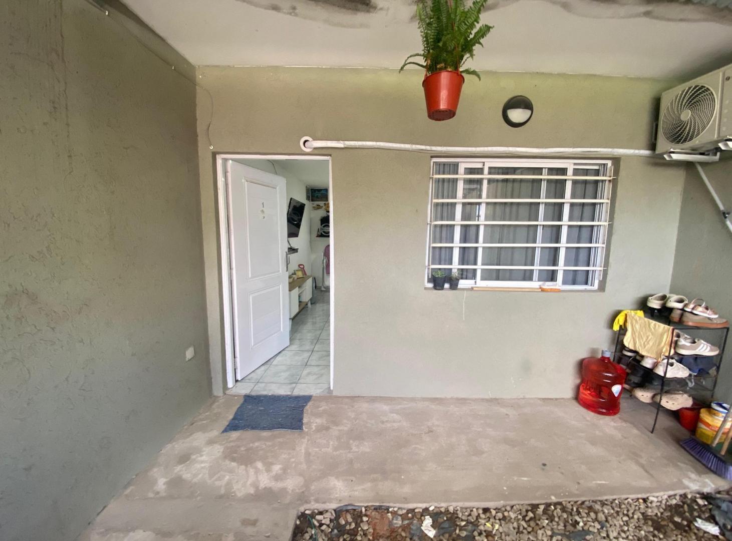 Foto de Duplex en venta en Los Hornos, imagen 3
