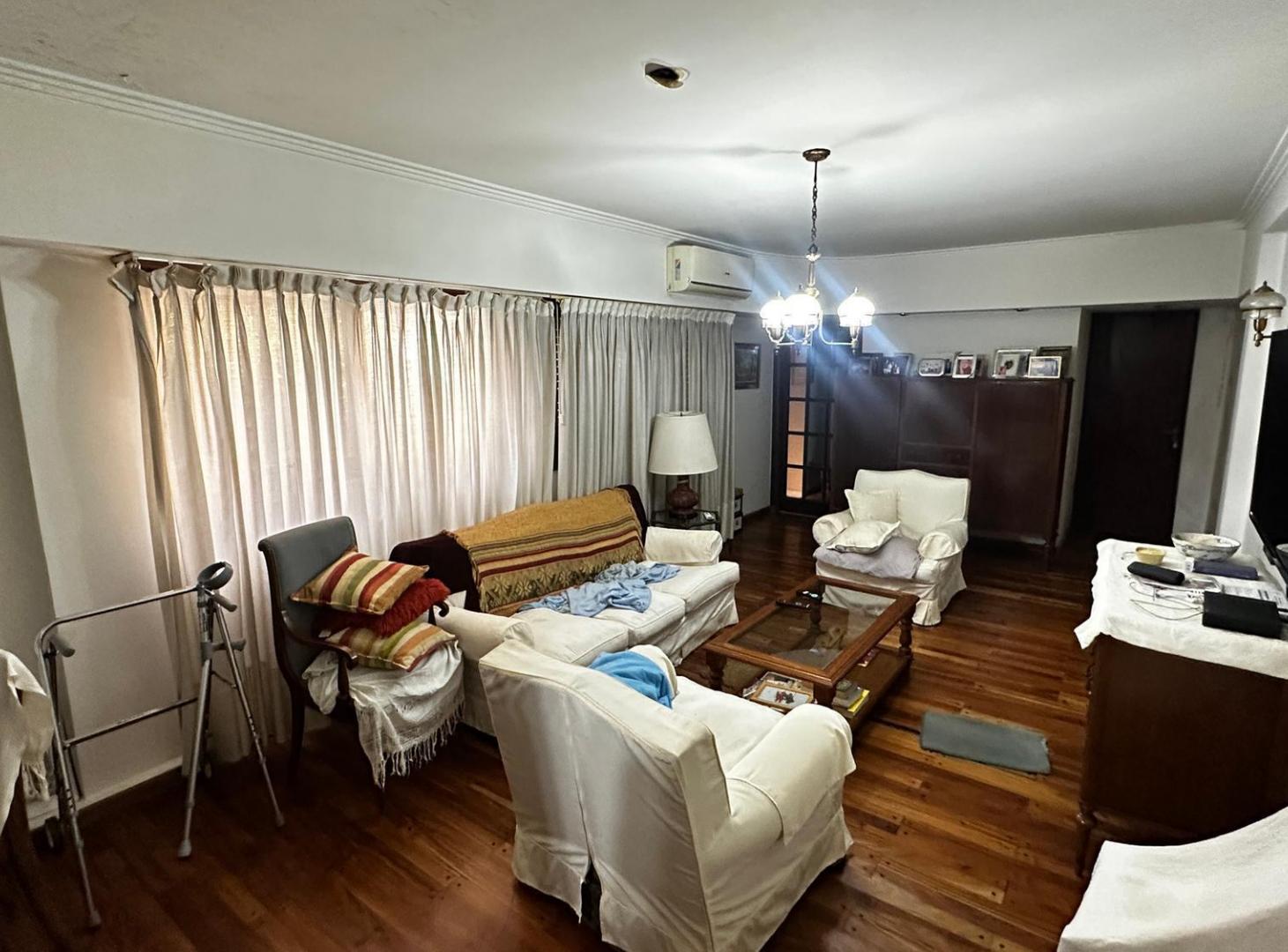 Foto de DEPARTAMENTO EN VENTA 4 DORMITORIOS, LA PLATA CON BALCON, imagen 1