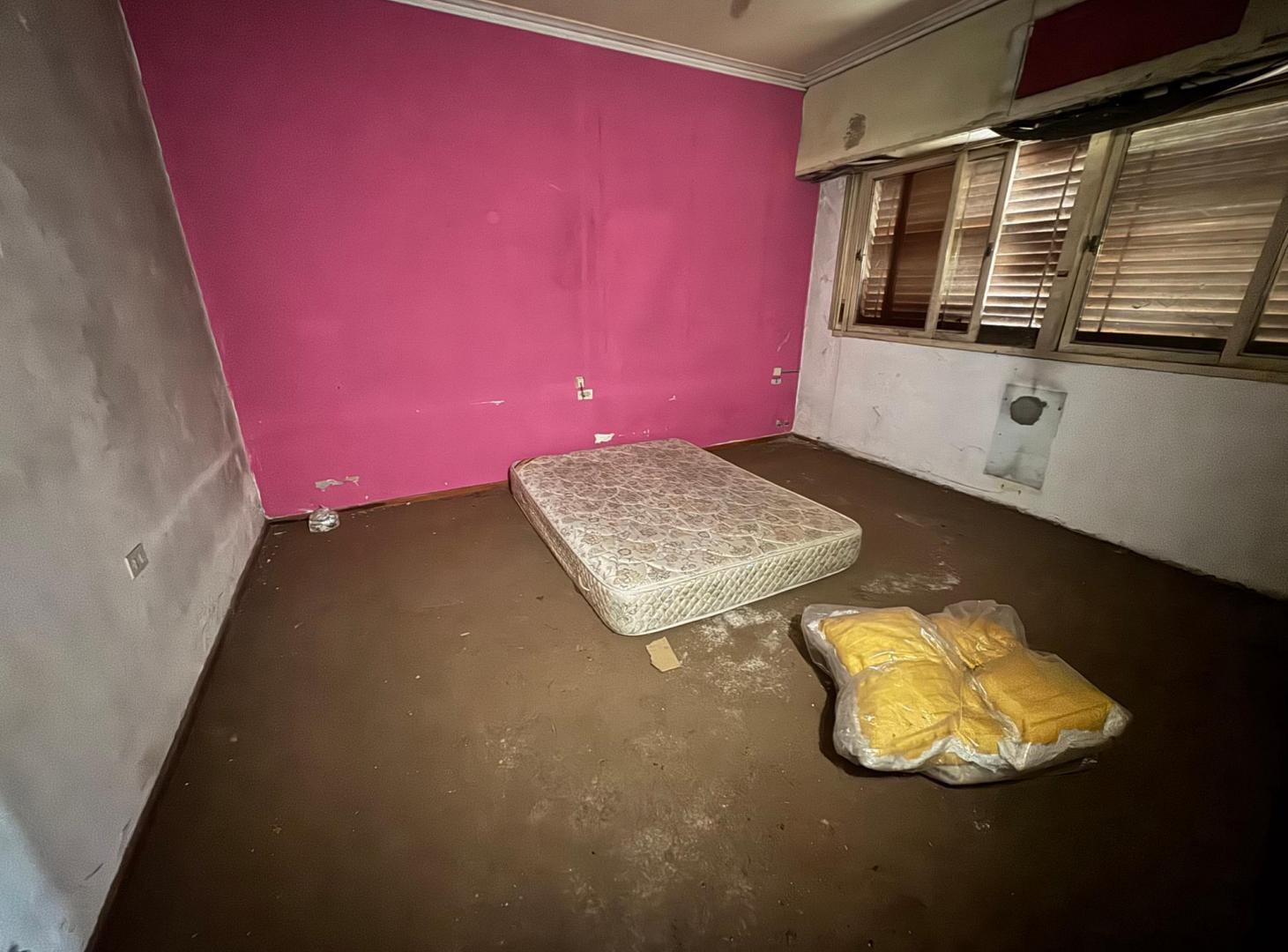 Foto de CASA A REFACCIONAR LA PLATA APTA BANCO, imagen 4