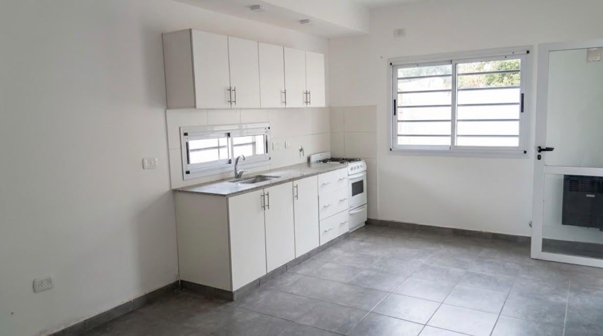 Foto de Departamento en venta con cochera y patio, imagen 2