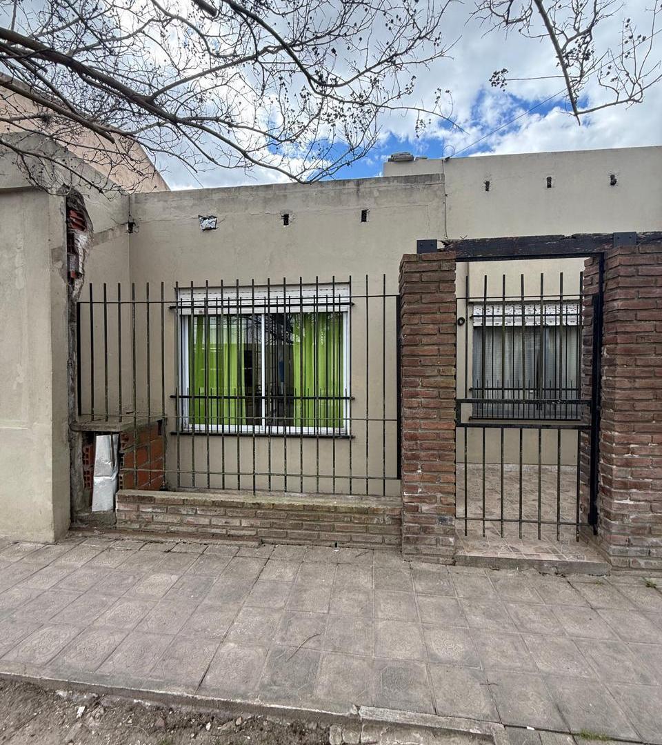 Foto de CASA EN VENTA EN VILLA ELVIRA LA PLATA, imagen 2