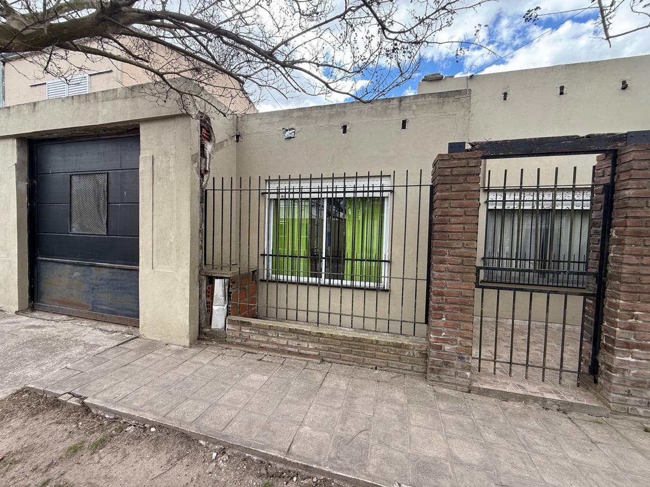 Foto de CASA EN VENTA EN VILLA ELVIRA LA PLATA, imagen 1
