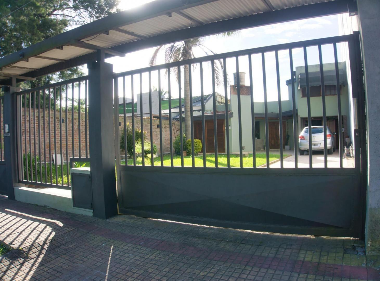 Foto de CASA EN VENTA, 2 DORMITORIOS, MANUEL B GONNET, imagen 4