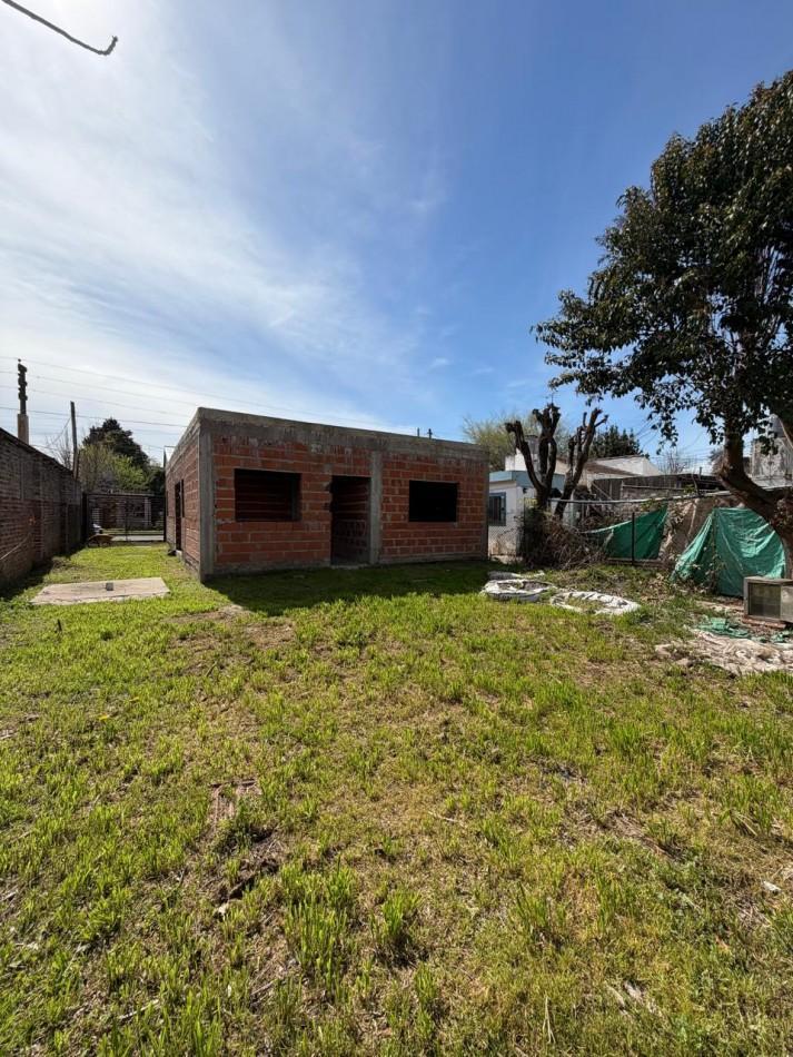 Foto de ¡OPORTUNIDAD UNICA! LOTE CON MEJORAS A METROS DE LA AVENIDA PRINCIPAL, imagen 5