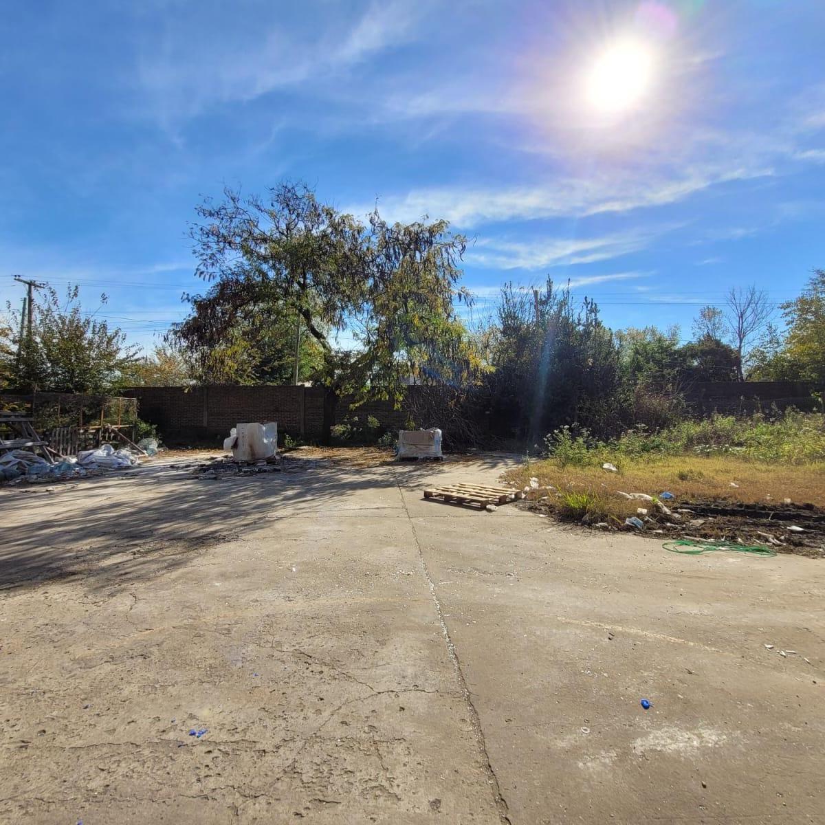 Nuevo Valor! Se Vende Predio de 8000 m con Dos Naves - P. Industrial Burzaco 5