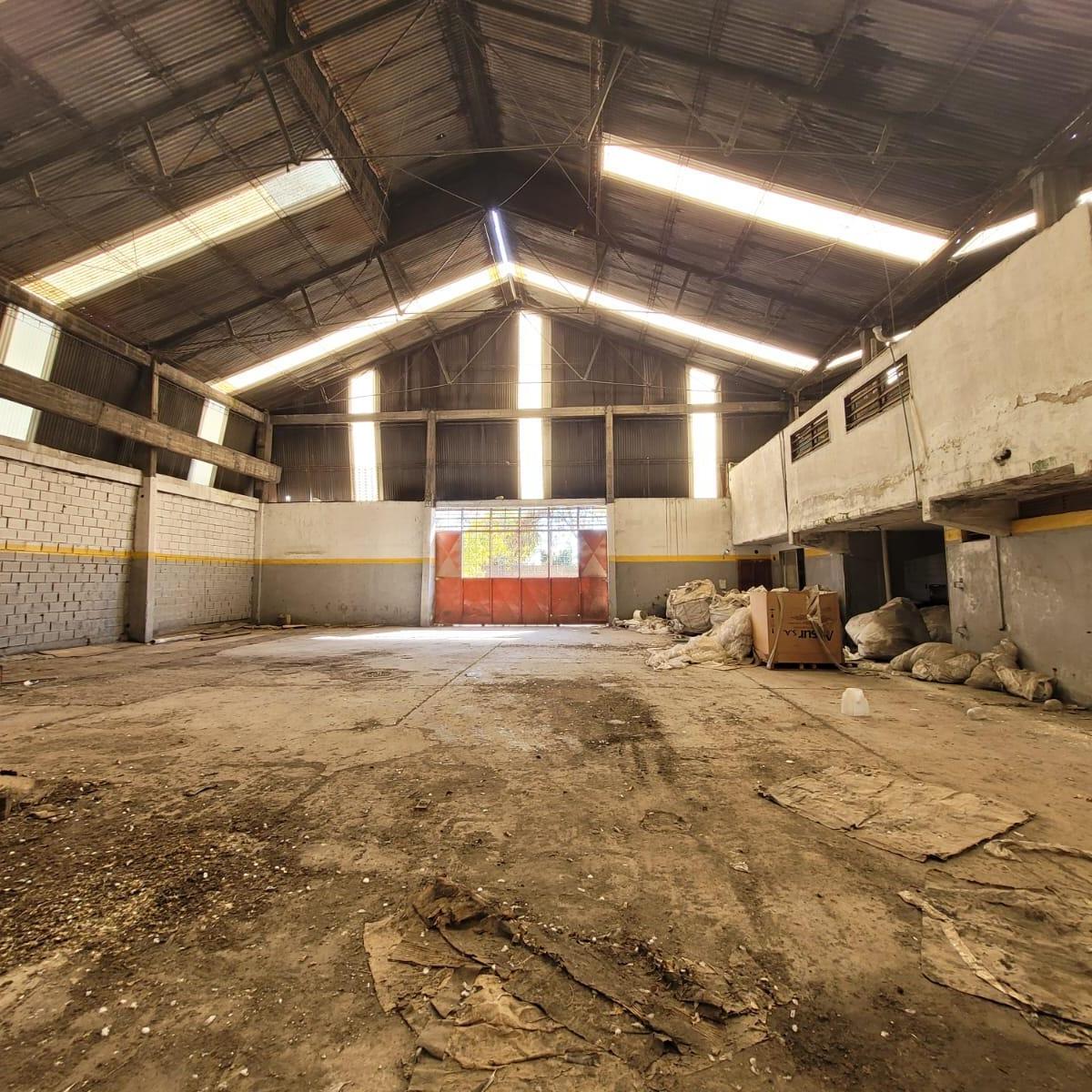 Nuevo Valor! Se Vende Predio de 8000 m con Dos Naves - P. Industrial Burzaco 3