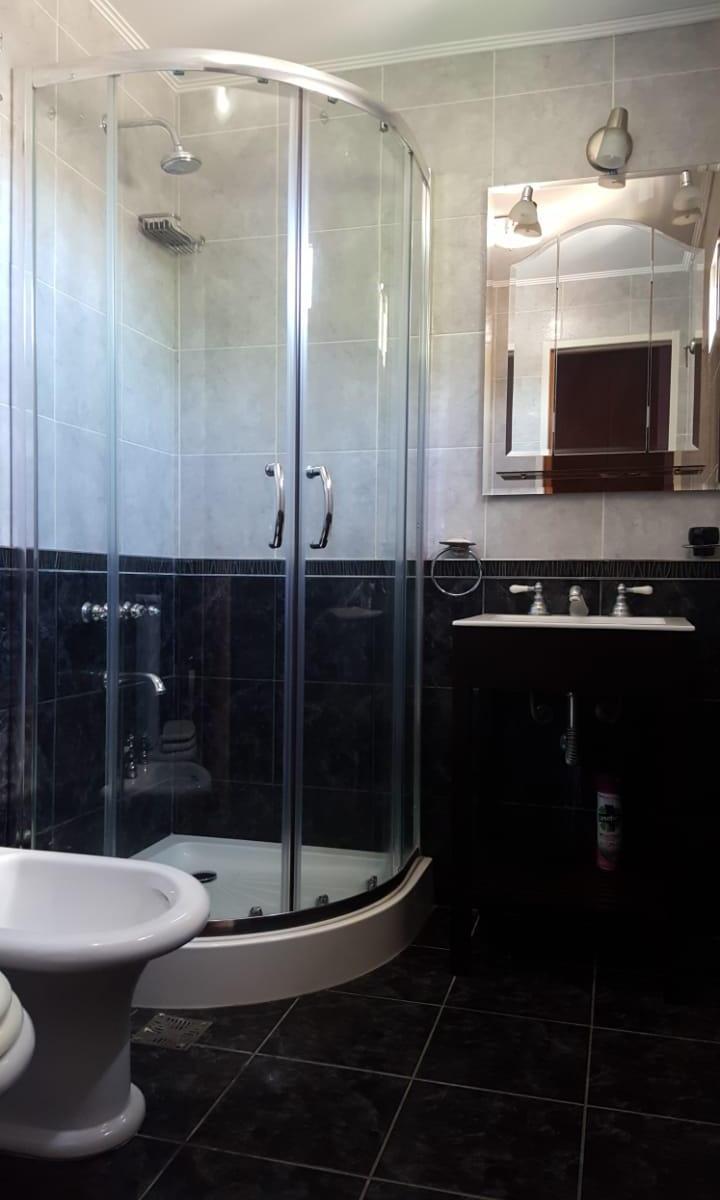 Foto de SE VENDE LOCAL CON VIVIENDA EN EXCELENTE ZONA DE LONGCHAMPS, imagen 4