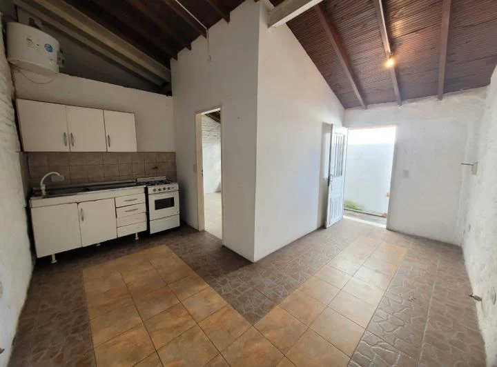 DEPARTAMENTO EN ALQUILER EN BURZACO! IDEAL PARA UNA O DOS PERSONAS 1
