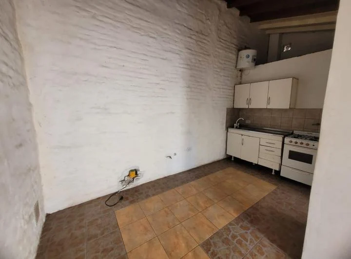 DEPARTAMENTO EN ALQUILER EN BURZACO! IDEAL PARA UNA O DOS PERSONAS 2