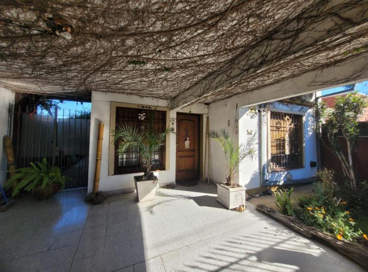 CASA EN ALQUILER EN BURZACO CON TRES DORMITORIOS 2