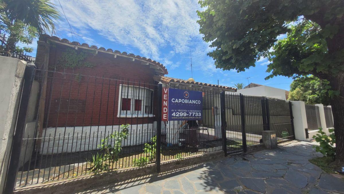 OPORTUNIDAD APTO CREDITO! RETASADA! CHALET EN BURZACO EN VENTA EN EXCELENTE UBICACION