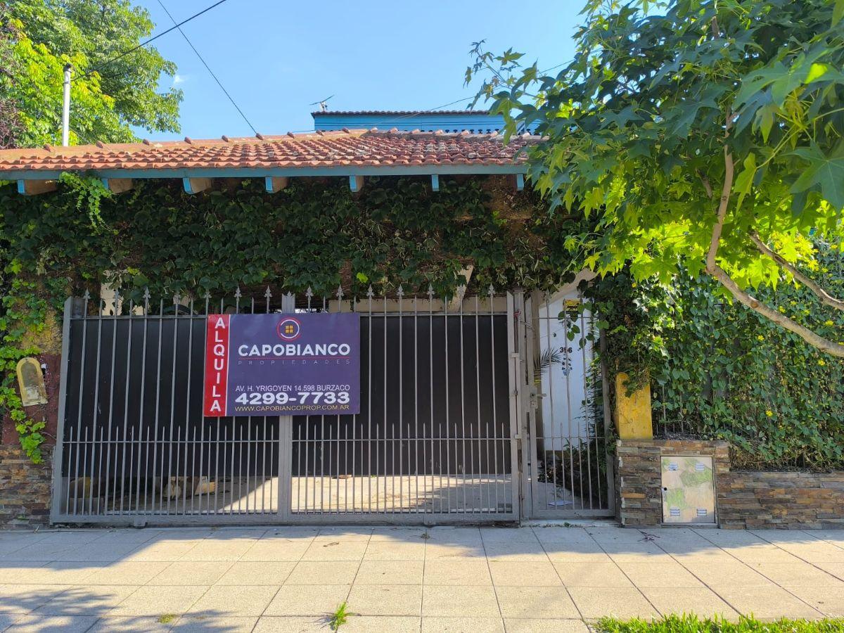 OPORTUNIDAD! ACEPTA FINANCIACION! CASA EN VENTA EN BURZACO CON TRES DORMITORIOS