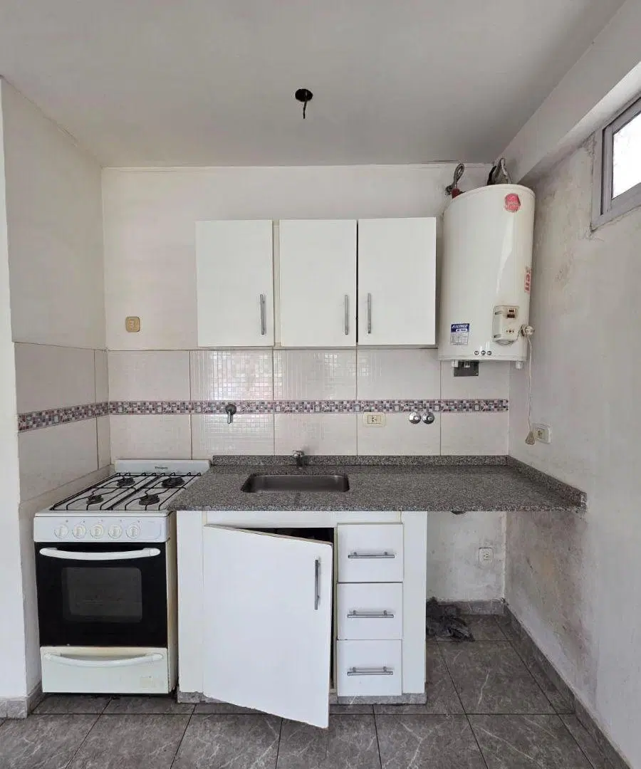 DEPARTAMENTO EN ALQUILER EN BURZACO! A METROS DE LA ESTACION Y DE LA AV. ESPORA 5