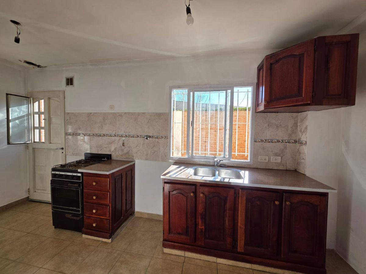 Foto de DUPLEX EN ALQUILER CON UN DORMITORIO EN BURZACO, imagen 4