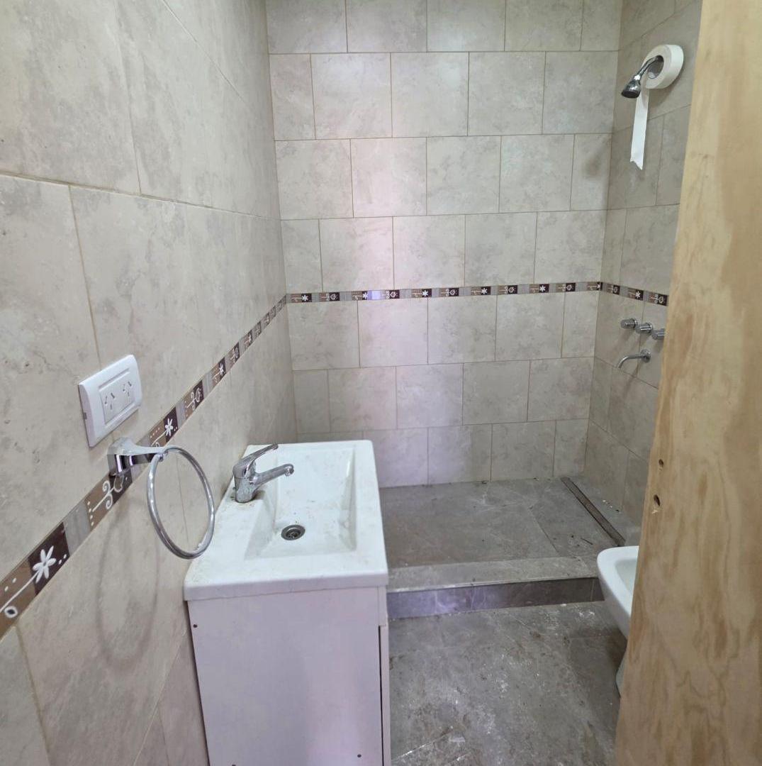 Foto de CASA A ESTRENAR EN ALQUILER! ZONA BARRIO LOS PINARES LONGCHAMPS, imagen 5