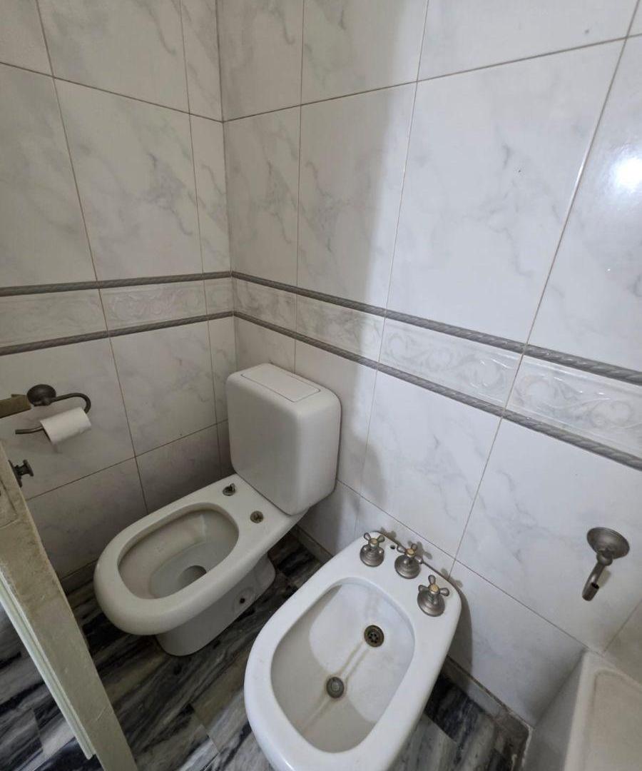 Foto de CHALET EN VENTA CON PILETA EN BURZACO - NUEVO VALOR!! OPORTUNIDAD!, imagen 4