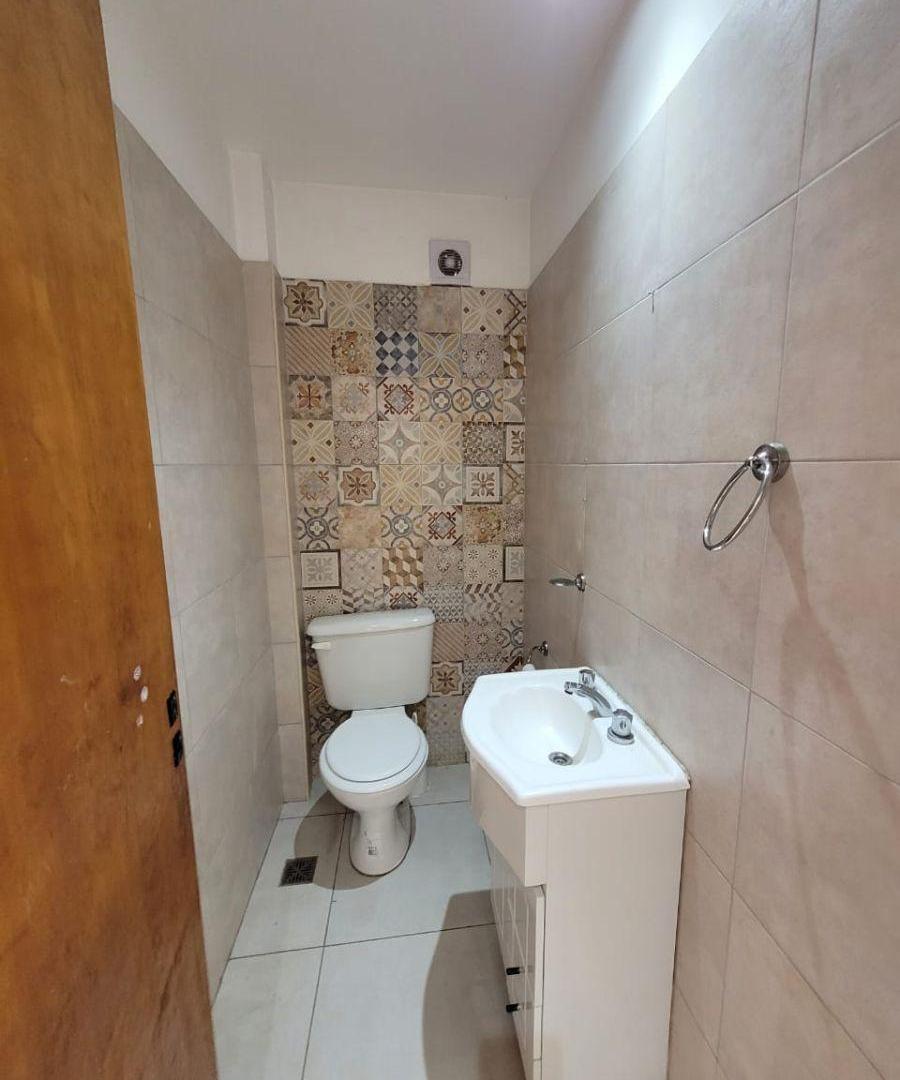 Foto de SE ALQUILA! DEPARTAMENTO TIPO DÚPLEX EN PLANTA ALTA, imagen 4
