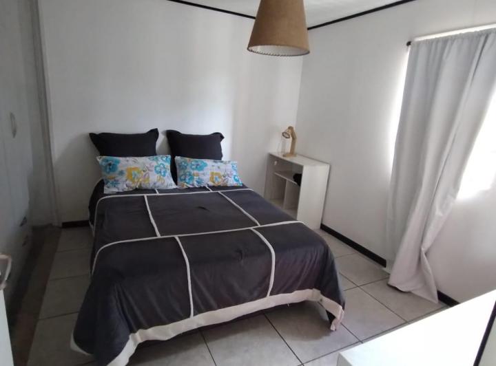 VENTA CASA + QUINCHO/DEPTO 4