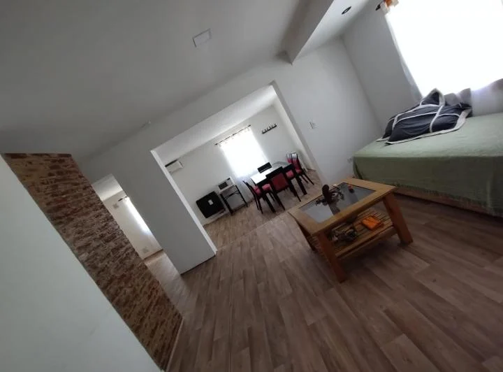 VENTA CASA + QUINCHO/DEPTO 1
